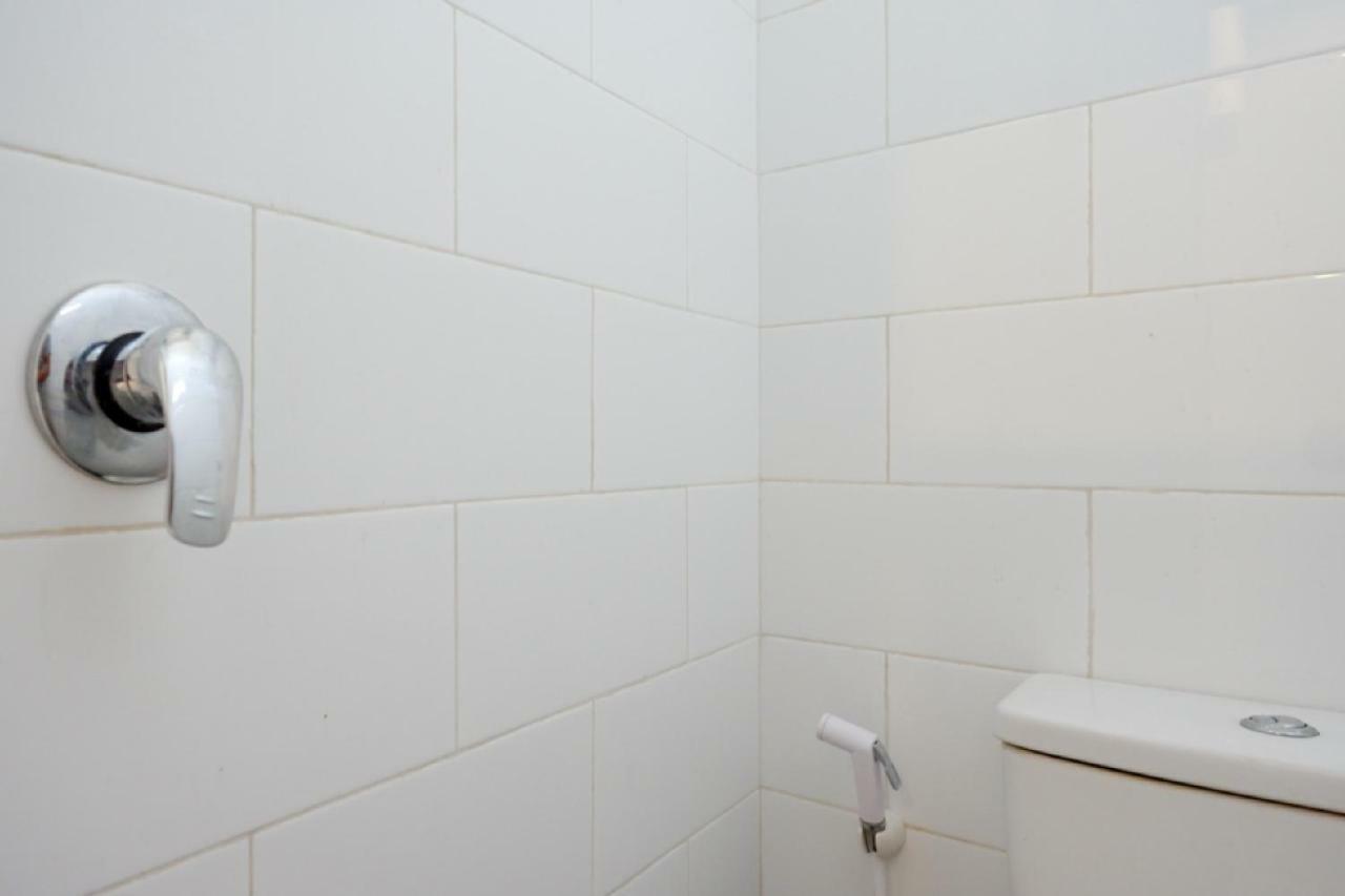 Reddoorz Syariah Near Alun Alun Tegal Hotell Exteriör bild